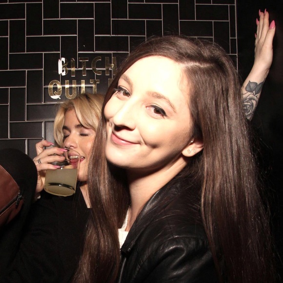 Meet your Posher, Gina - Picture 1 of 1